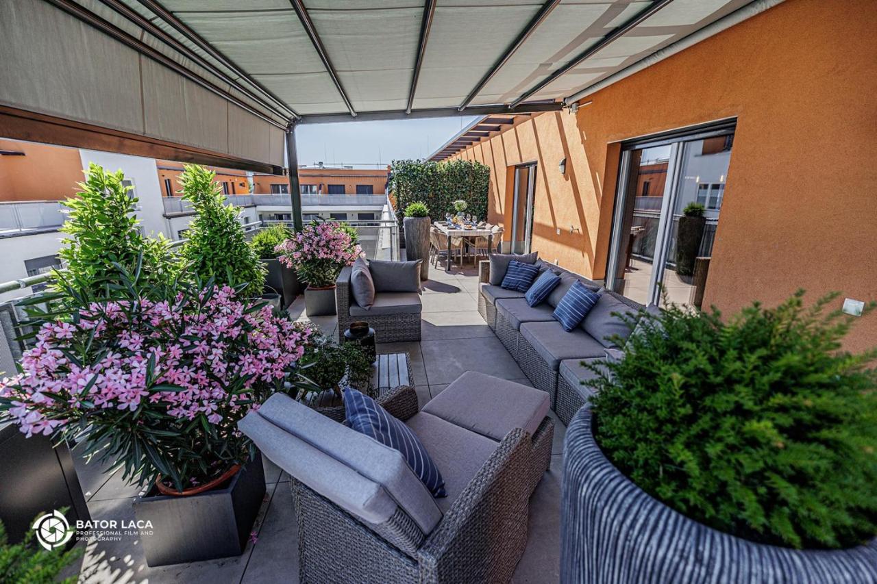 ミシュコルツBuekk Penthouse, Panorama Jacuzzivalアパートメント エクステリア 写真